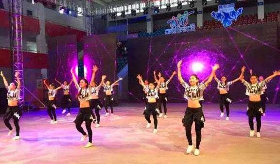 88体育超级联赛图片